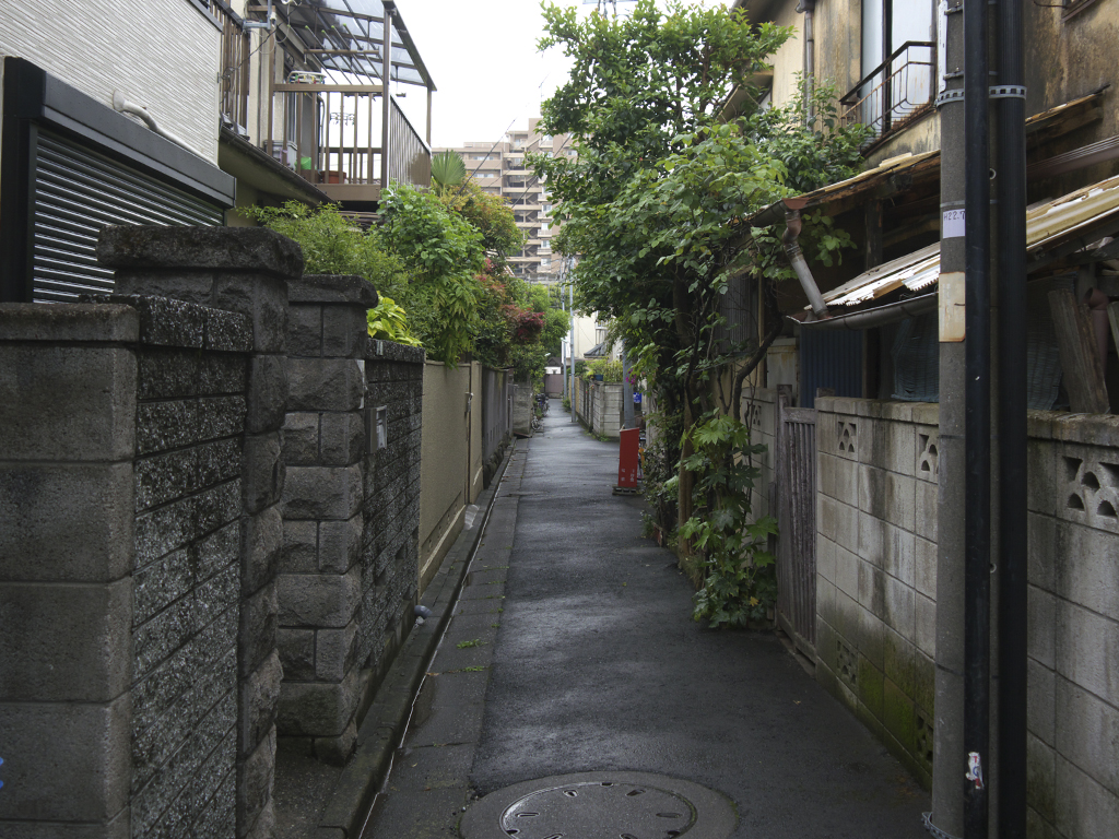 北千住・宿場町通りの路地。